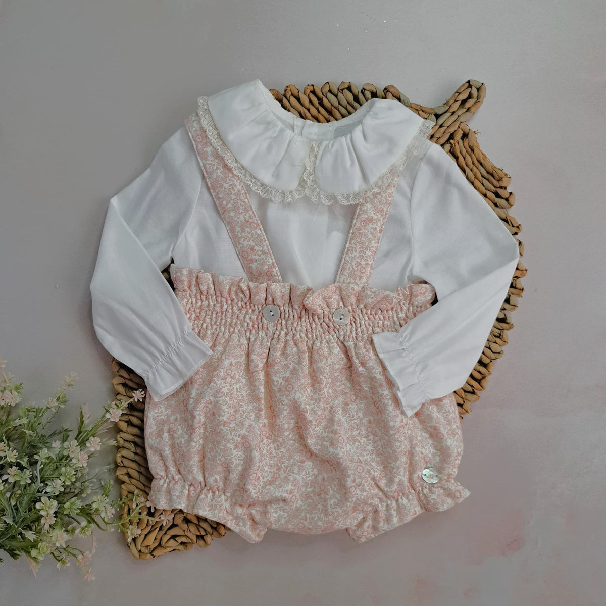 Ranita & Blusa Flores